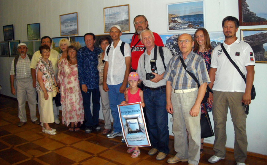 25 июля 2014 г. в 16.00 в Крымском республиканском учреждении «Этнографический музей» открылась выставка «Морские брега Тавриды», приуроченная к шестилетию создания фотоклуба «СКУ-09».