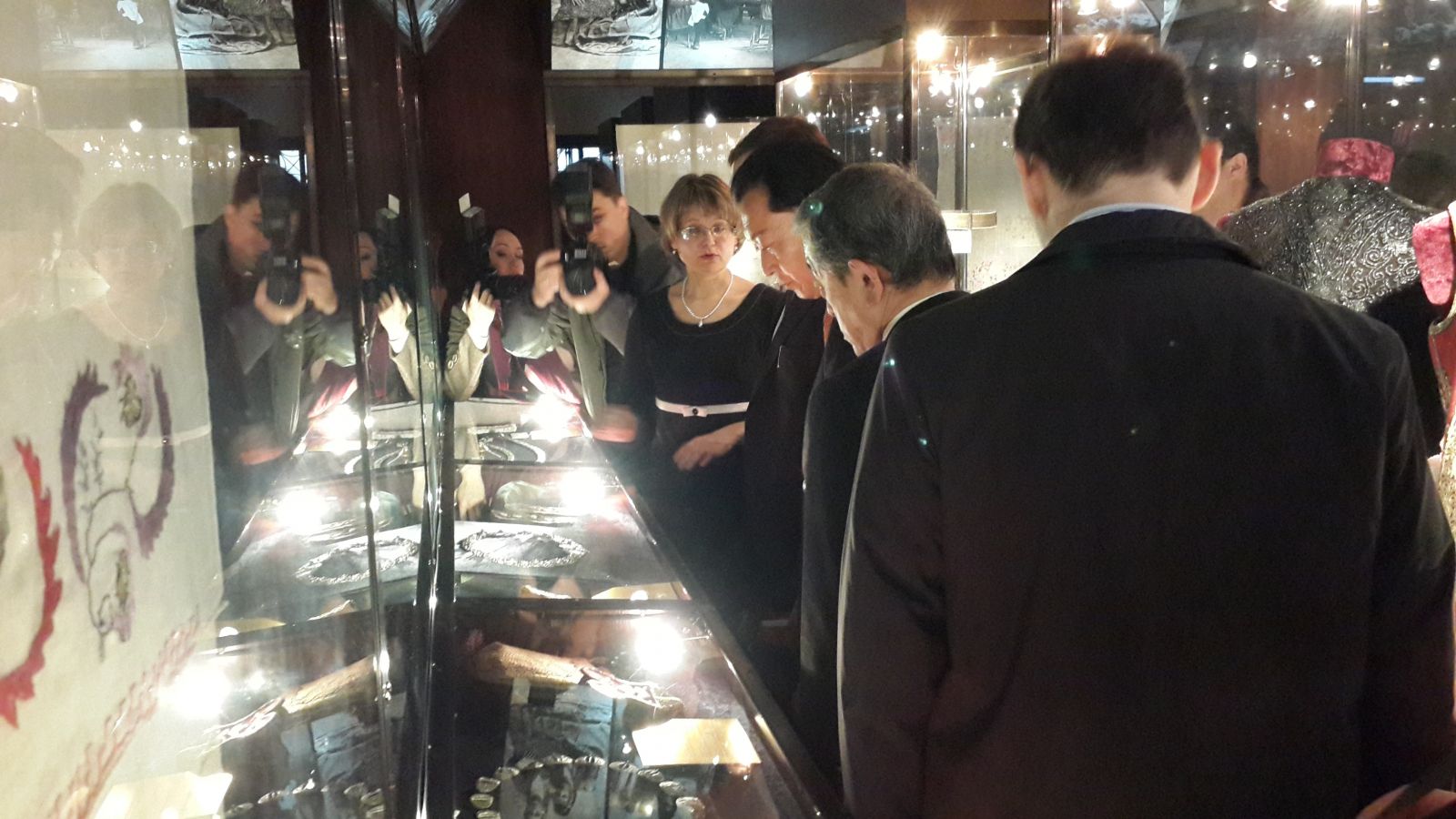 Крымский этнограический музей посетил экс-премьер-министр Японии